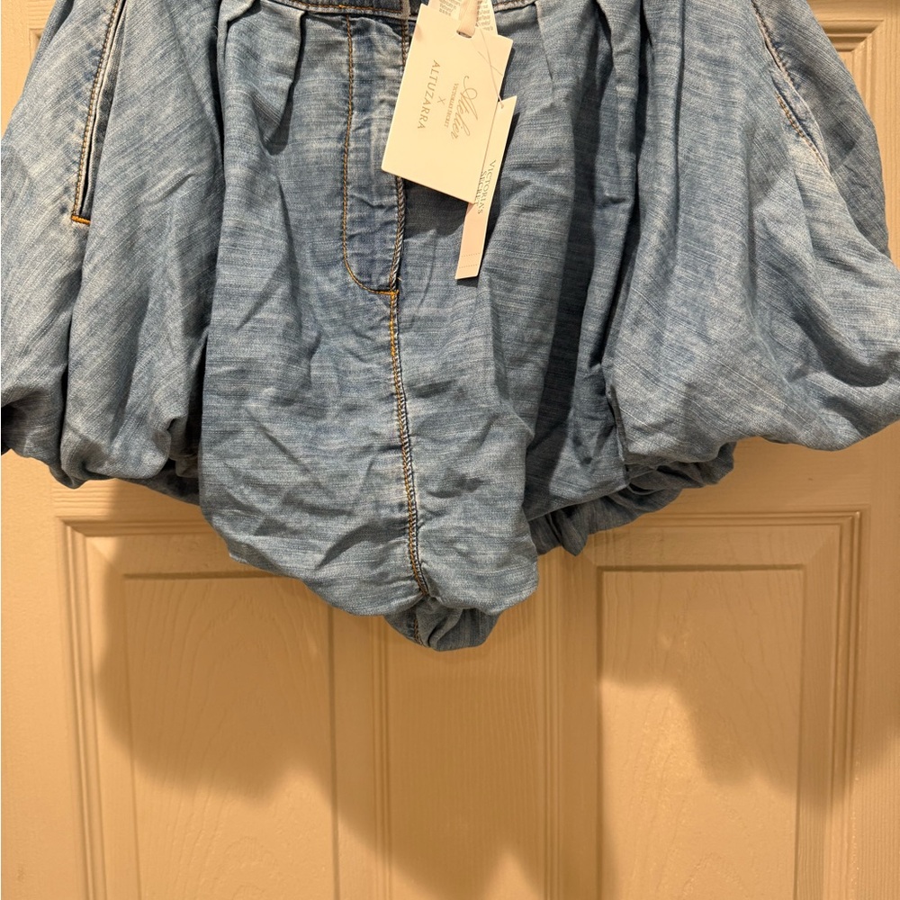 Victoria's Secret Denim Skirt with pockets zipper in the front with a button . - Picture 4 of 11